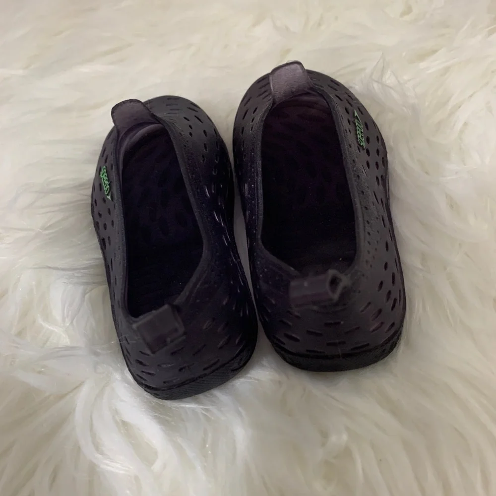 Speedo water shoes - blue - 5/6